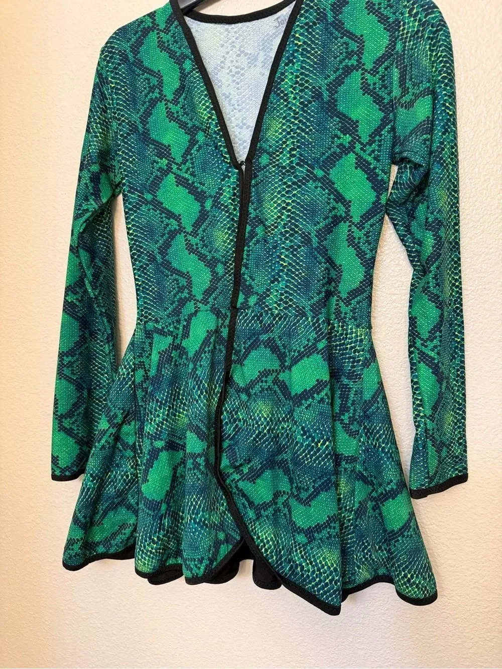Snake Print Dance blazer Jacket Green Black Stretch Performance Costume Layer LC